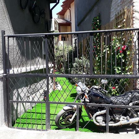 Motor House Unirii Hotel Bucharest Exterior photo